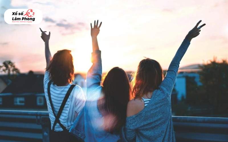 Những con số liên quan đến giấc mơ thấy bạn học cũ