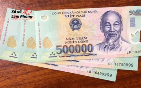 Mơ thấy đàn ông cho tiền 500 nghìn và cười rất tươi