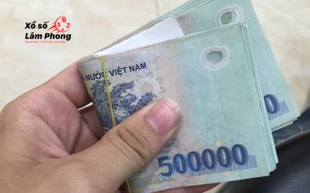 Mơ thấy đàn ông mặc vest cho tiền 500 nghìn