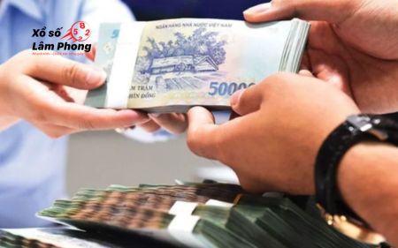 mơ thấy đàn ông cho tiền 500 nghìn