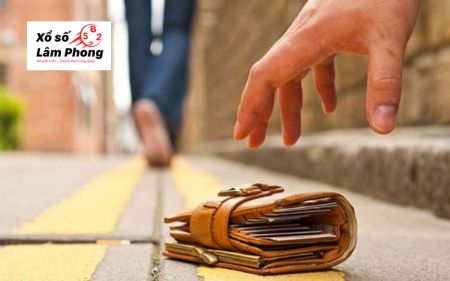 Con số may mắn khi nằm mơ thấy nhặt được tiền